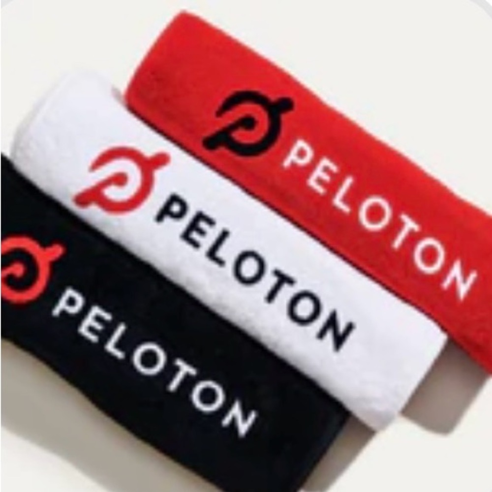 NWT Peloton Core Swear Towel Set of 3!!